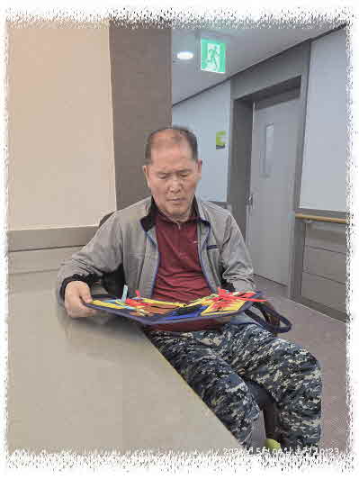 동작놀이KakaoTalk_20260508_163936215_04.jpg