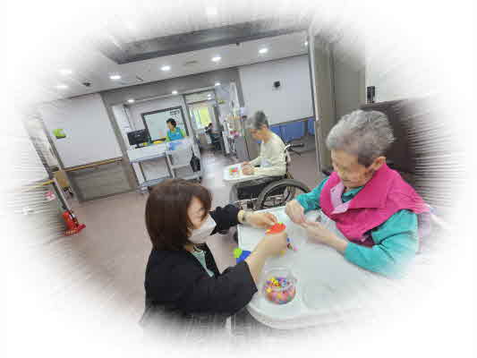 캔디집게KakaoTalk_20260528_110303389_02.jpg 캔디집게KakaoTalk_20260528_110303389_02.jpg