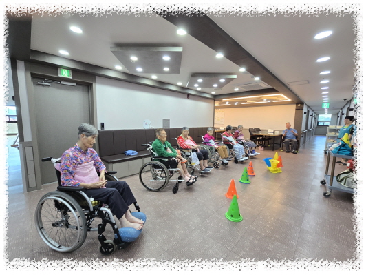 플로팅KakaoTalk_20260730_140256925_03.jpg