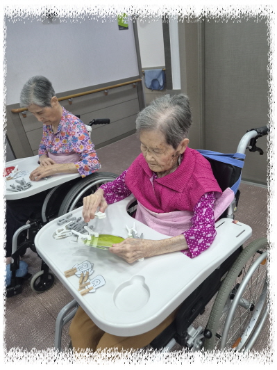 빨래집게KakaoTalk_20260813_111918498_03.jpg 빨래집게KakaoTalk_20260813_111918498_03.jpg