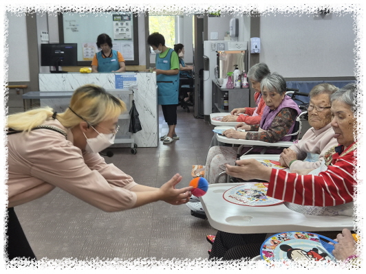왕부채KakaoTalk_20261007_124559586_03.jpg 왕부채KakaoTalk_20261007_124559586_03.jpg